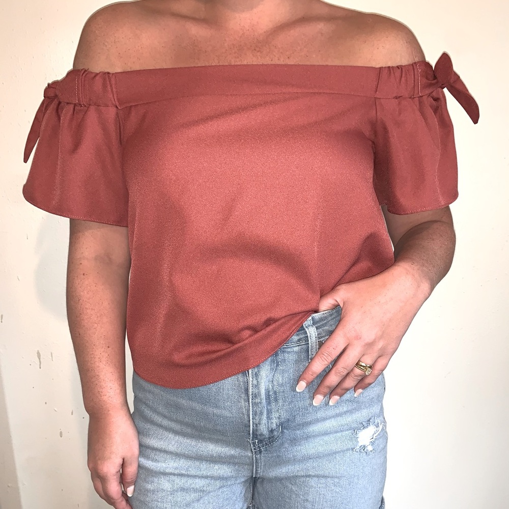 Tobi off the shoulder top with ties
